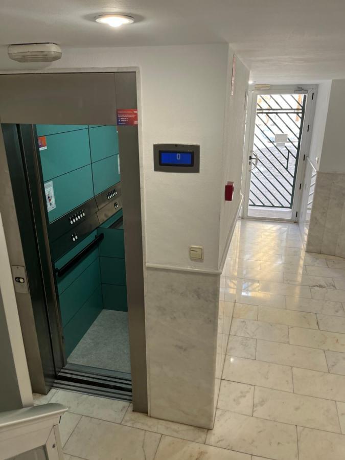 Alicante Beach Apartment Luaran gambar